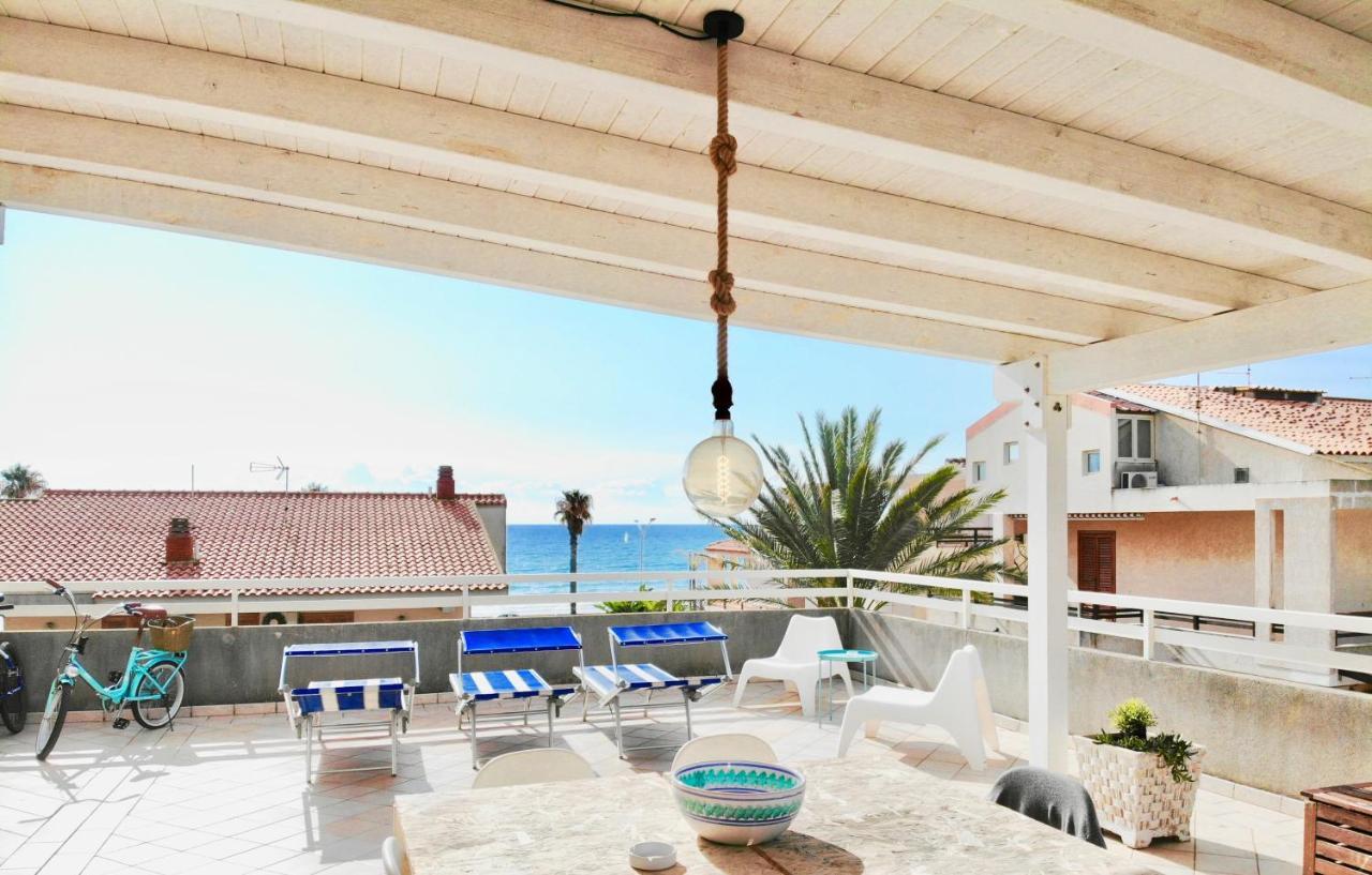 Beachfront Rooms Marina Di Ragusa Eksteriør billede