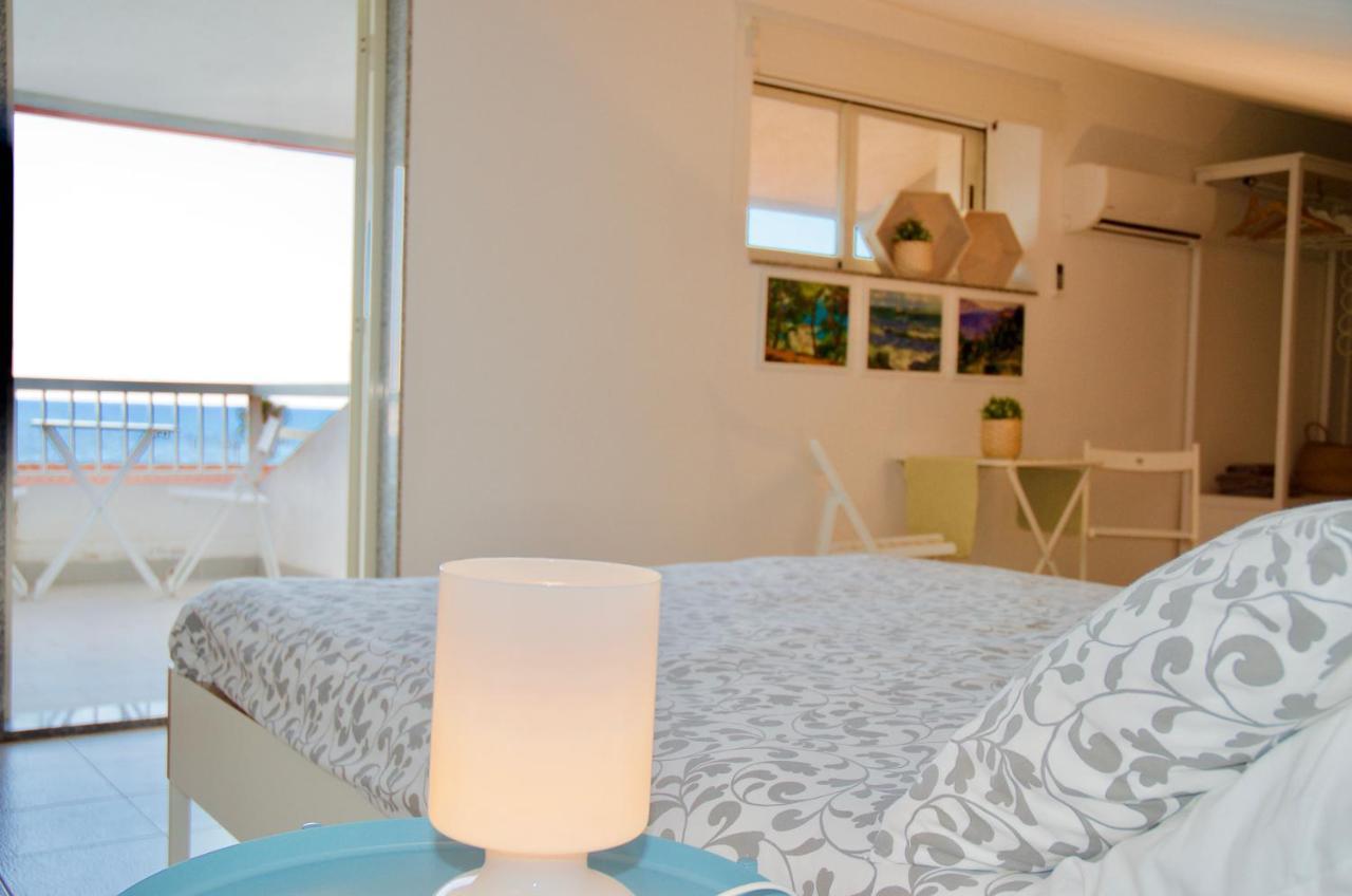 Beachfront Rooms Marina Di Ragusa Eksteriør billede